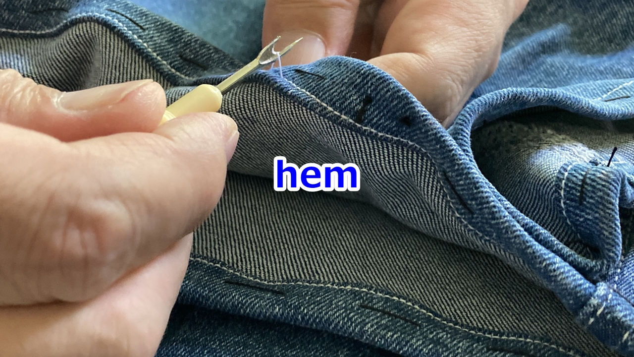 hem 裾上げする、裾を縫う;裾、折りべり